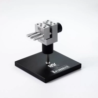 「RAY STUDIO×壽屋 分離式バイス」小さいパーツの塗装とかが捗りそうだのイメージ