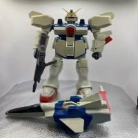 【画像】アニメ放映当時のガンダムの大型サイズの玩具がこちらのイメージ
