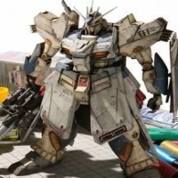 ガンプラをやたらと汚すのはなんなの？アムロは3ヶ月しかガンダム乗ってないしジオングなんか新車のイメージ